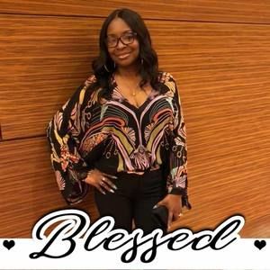 Meet your Posher, Vickie